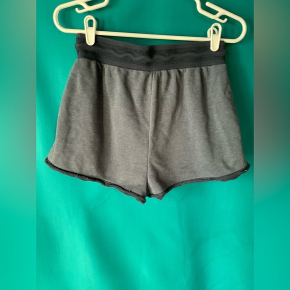 Free People Movement Charcoal Fleece Athletic Sweat Shorts, Women’s MED, EUC - Picture 2 of 5